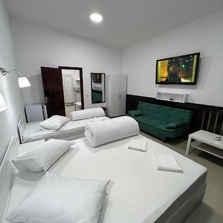 Hostel Casa Popa Nan بوخارست المظهر الخارجي الصورة