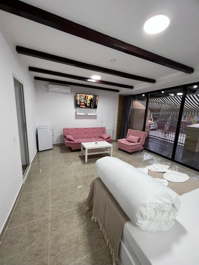 Hostel Casa Popa Nan بوخارست المظهر الخارجي الصورة