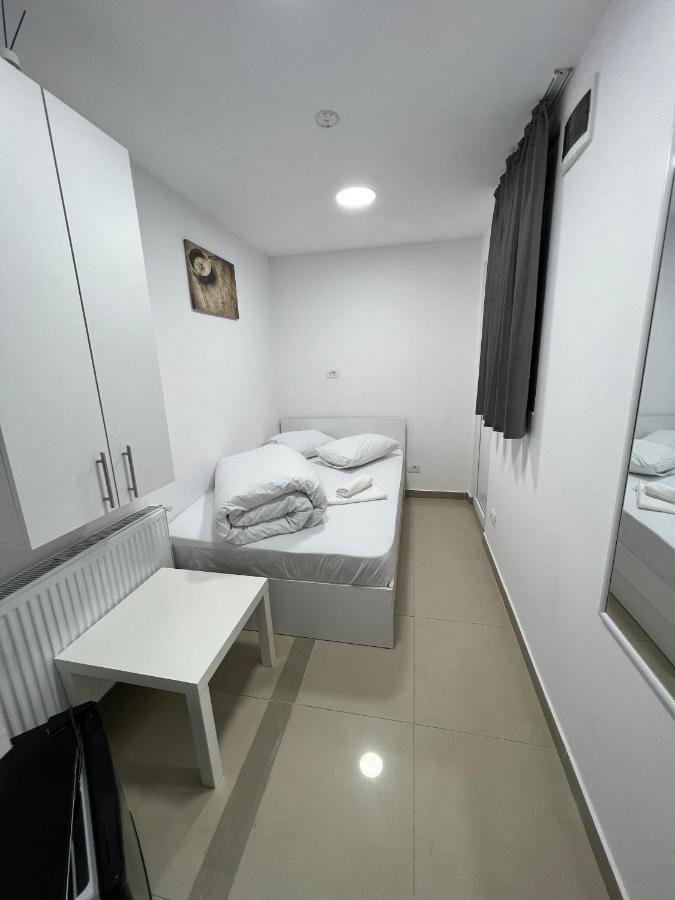 Hostel Casa Popa Nan بوخارست المظهر الخارجي الصورة