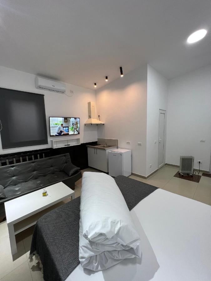 Hostel Casa Popa Nan بوخارست المظهر الخارجي الصورة