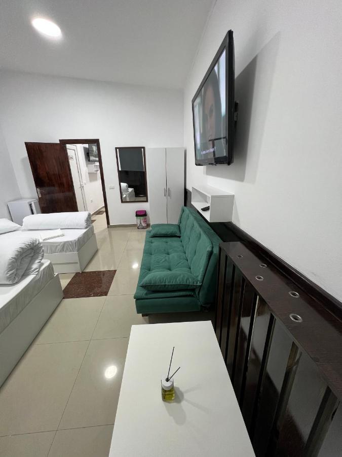 Hostel Casa Popa Nan بوخارست المظهر الخارجي الصورة