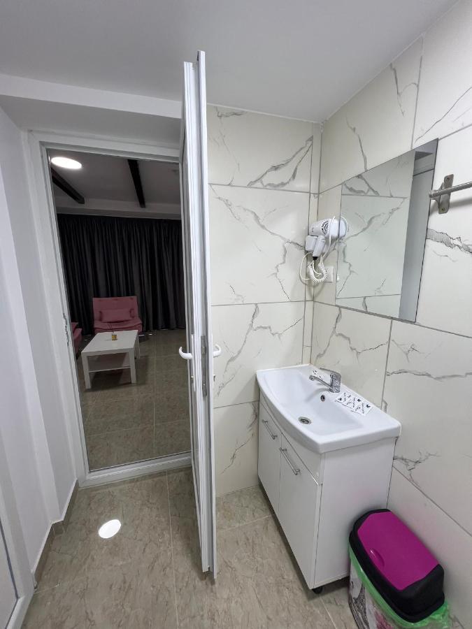 Hostel Casa Popa Nan بوخارست المظهر الخارجي الصورة