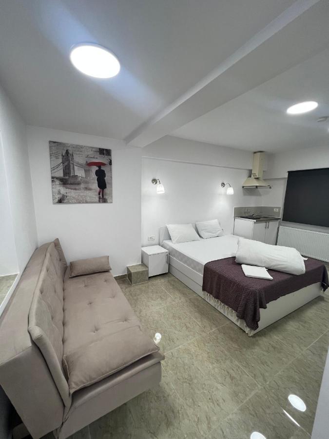 Hostel Casa Popa Nan بوخارست المظهر الخارجي الصورة