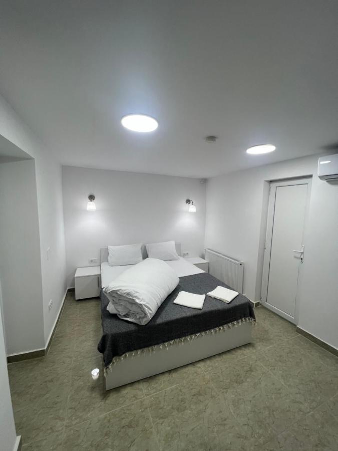 Hostel Casa Popa Nan بوخارست المظهر الخارجي الصورة